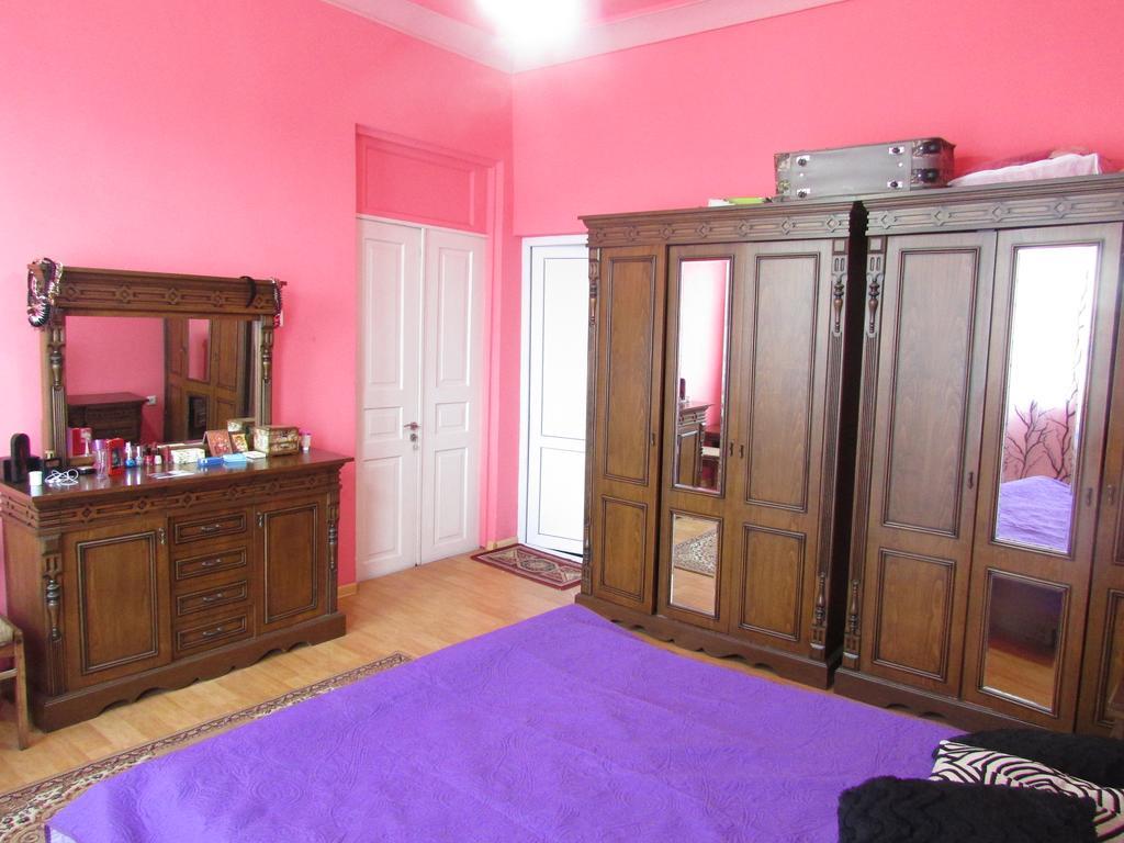 Joni Guest House Батумі Екстер'єр фото